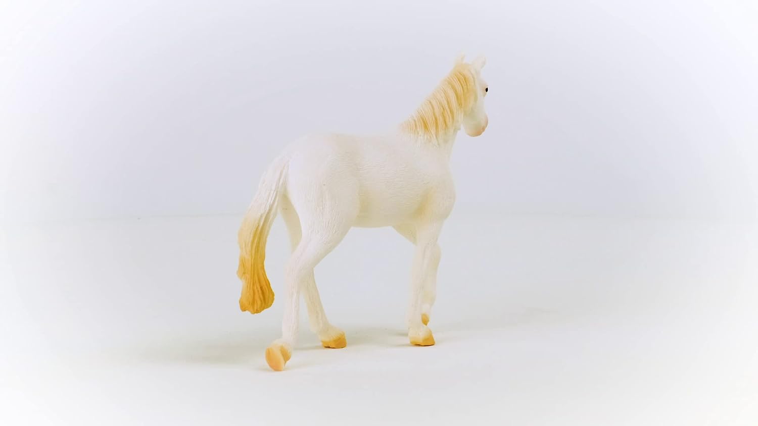 SCHLEICH Farm World — Figurine Jument Camarillo – Image 2