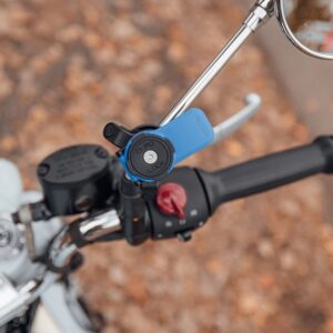 Alternative view of QUAD LOCK — Support Smartphone pour Rétroviseur Moto/Scooter