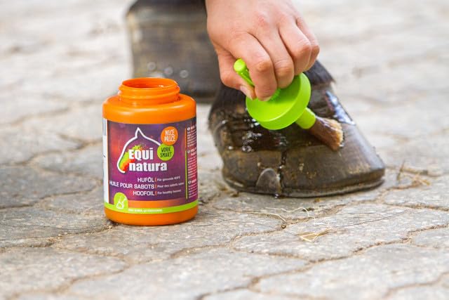 EQUINATURA — Huile pour Sabots avec Pinceau 450 ml – Image 2