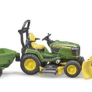 Alternative view of BRUDER Bworld John Deere — Tracteur à gazon 1:16 avec remorque
