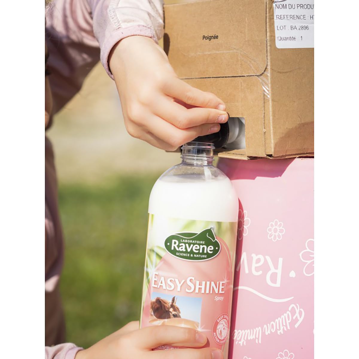 RAVENE Easy Shine — Soin lustrant et démêlant 750 ml – Image 3
