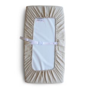 Mushie Housse de Matelas à Langer Lavable | 70x45 Cm | Convient pour Matelas à Langer Standard | Sangles de Sécurité Réglables | Accessoires pour Bébé, Jeunes Enfants Garçons et Filles | Fog
