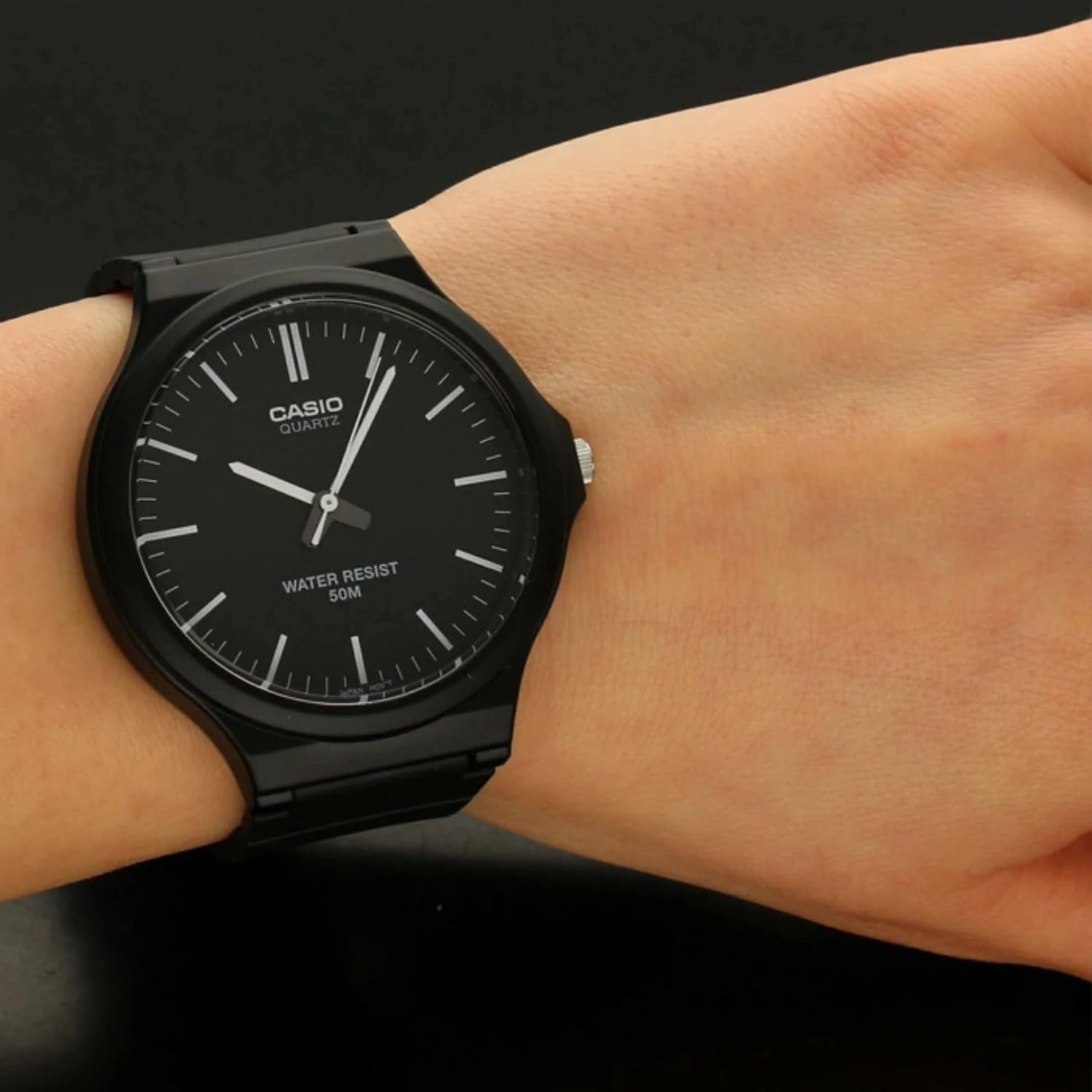 CASIO MW-240-1EVEF — Montre Mixte Étanche 5 bars – Image 4
