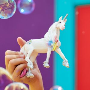 Alternative view of SCHLEICH bayala — Licorne Arc-en-Ciel mâle