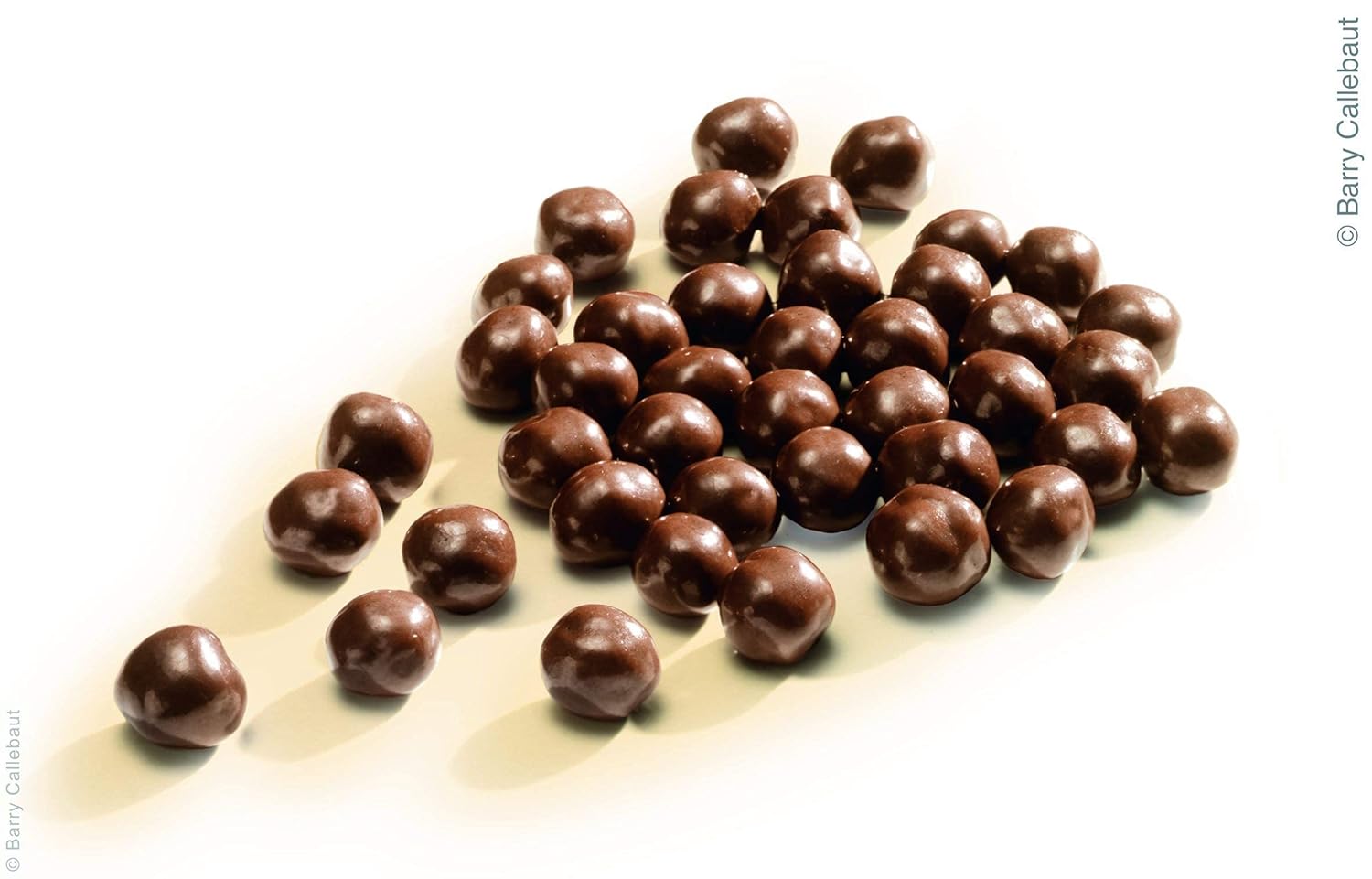 Callebaut Mona Lisa Crisbeads Sachet de 800 g avec fermeture Velcro refermable Boules de céréales aromatisées pour décorer gâteaux, cupcakes, gaufres, crêpes, crêpes (chocolat au lait) – Image 7