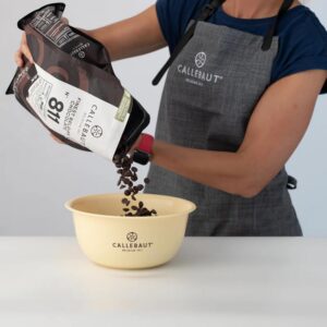 Alternative view of CALLEBAUT N 811 — Chocolat noir belge 2,5 kg