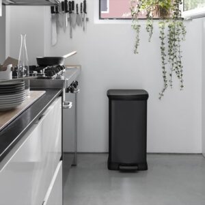 Alternative view of CURVER Decobin — Poubelle à pédale 50L aspect métal Noir