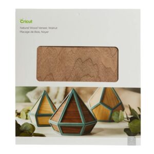 Cricut Natural Wood Plavier | Noix | 30,5 cm x 30,5 cm (12 x 12) | 2 feuilles | Pour Cricut Explore et Maker Machines. Nécessite une lame à point profond.