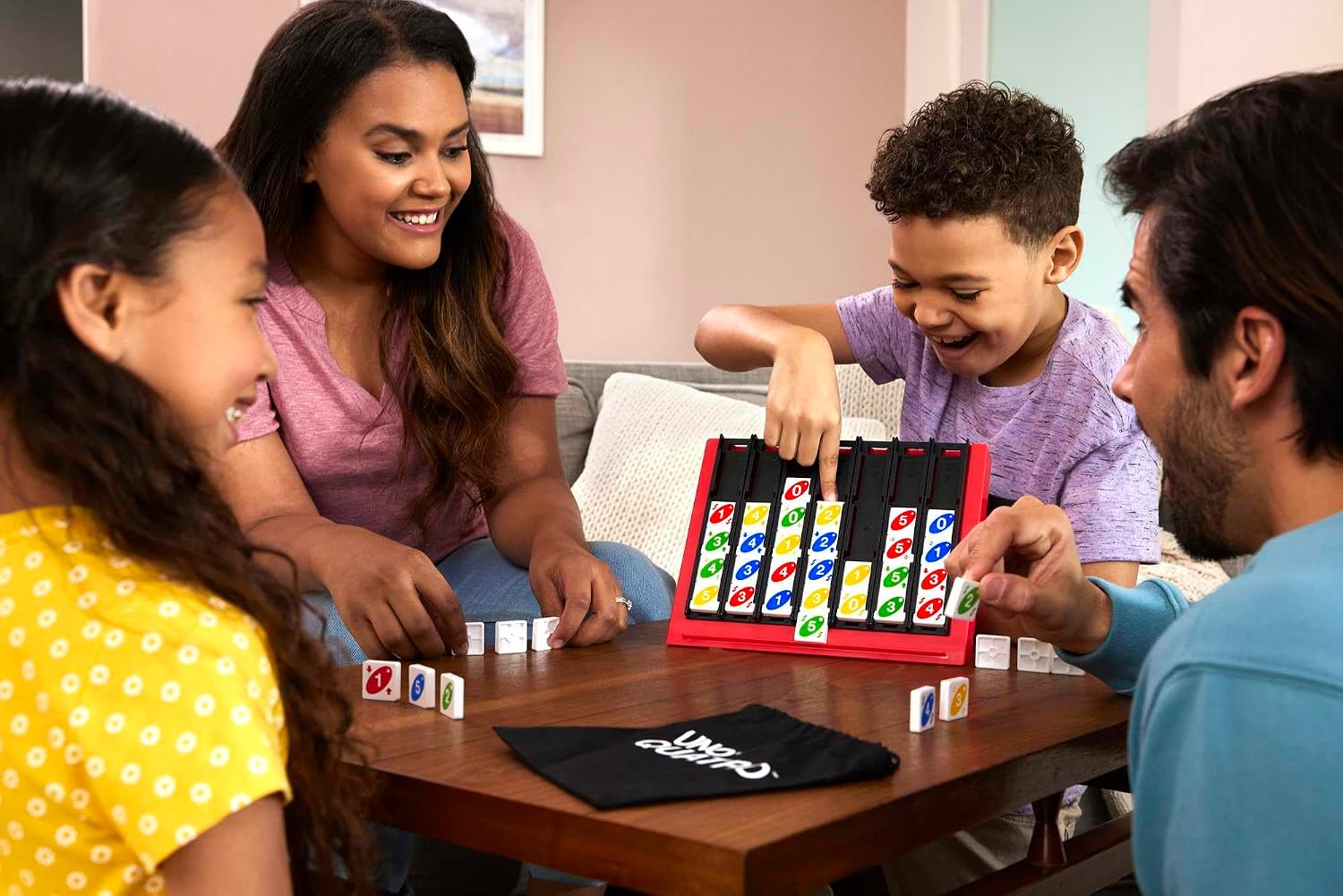 MATTEL Games UNO Quatro — Jeu de Tuiles Familial 2 à 4 Joueurs – Image 6