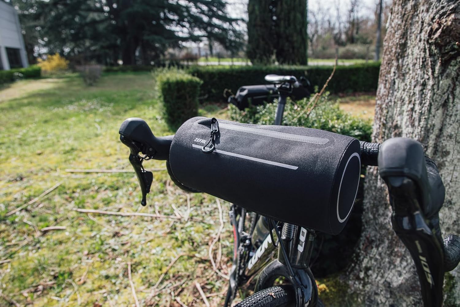 ZEFAL Z Adventure F2 — Sacoche de Guidon Étanche 2,5L – Image 4