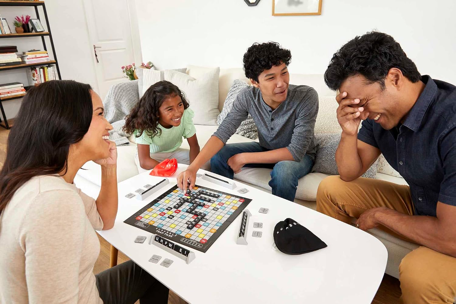 MATTEL GAMES Scrabble — Jeu de lettres familial avec tuiles pièges – Image 5