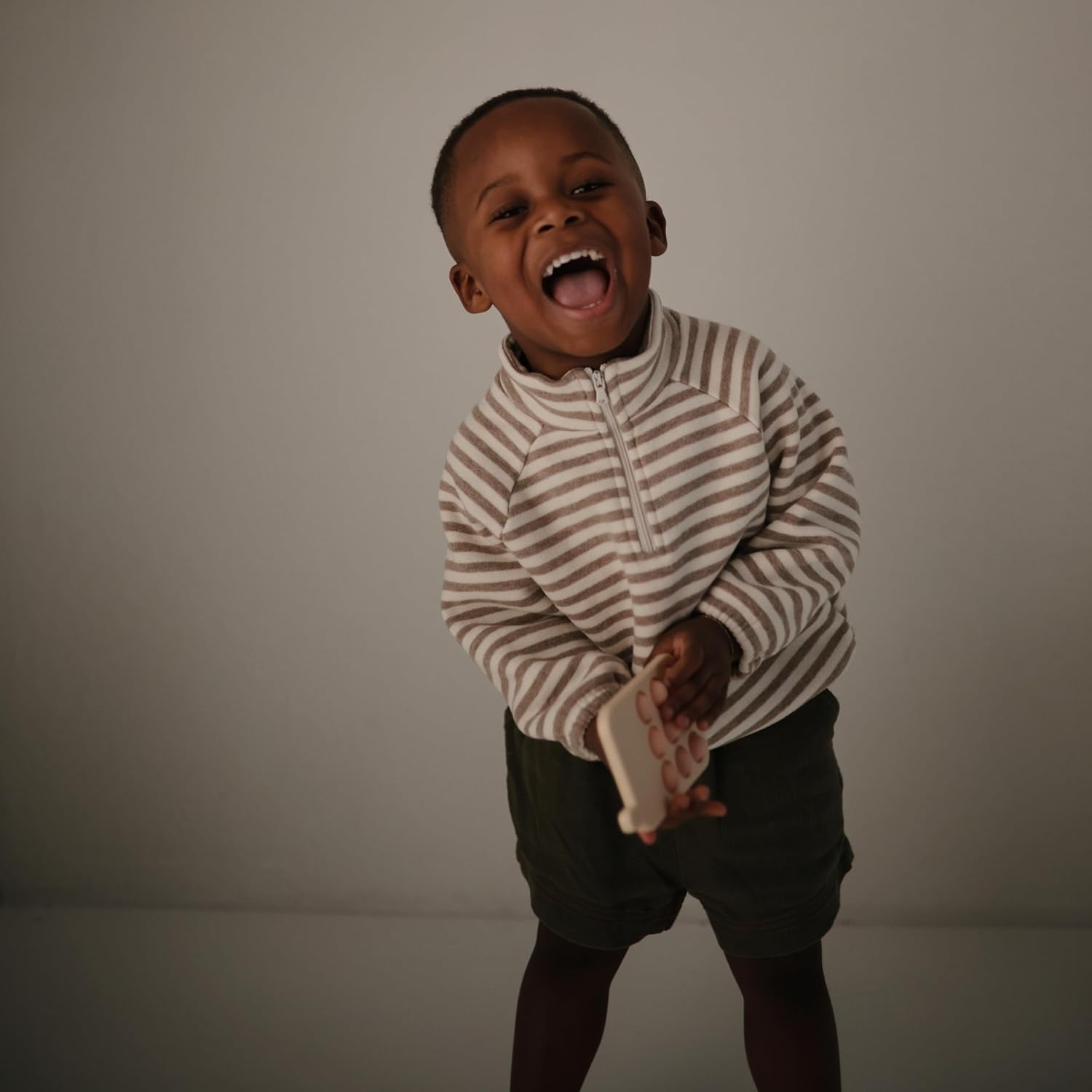 MUSHIE — Jouet Téléphone Presse pour Bébé Tradewinds – Image 5