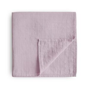 mushie Couverture D'emmaillotage en Mousseline pour Bébé | Naissance 0-3 Mois | Coton Organique | Gigoteuse pour Bébé | Prélavée | Couverture de Réception | Fabriquée au Danemark | Soft Mauve