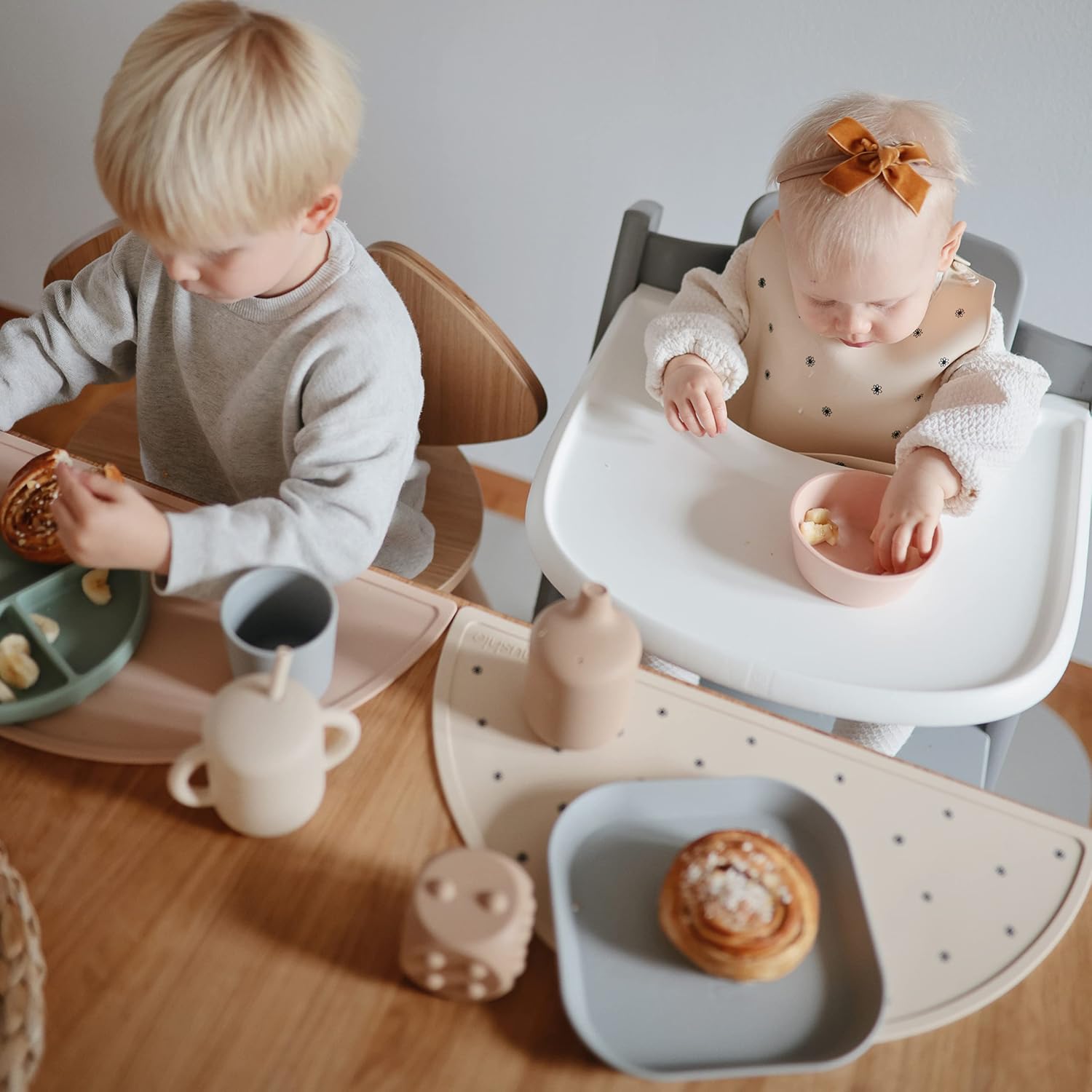 MUSHIE — Set de table en silicone pour enfants Couronnes – Image 2