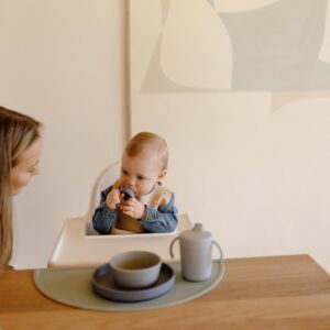 Alternative view of MUSHIE — Bavoir Bébé en Silicone Rocket