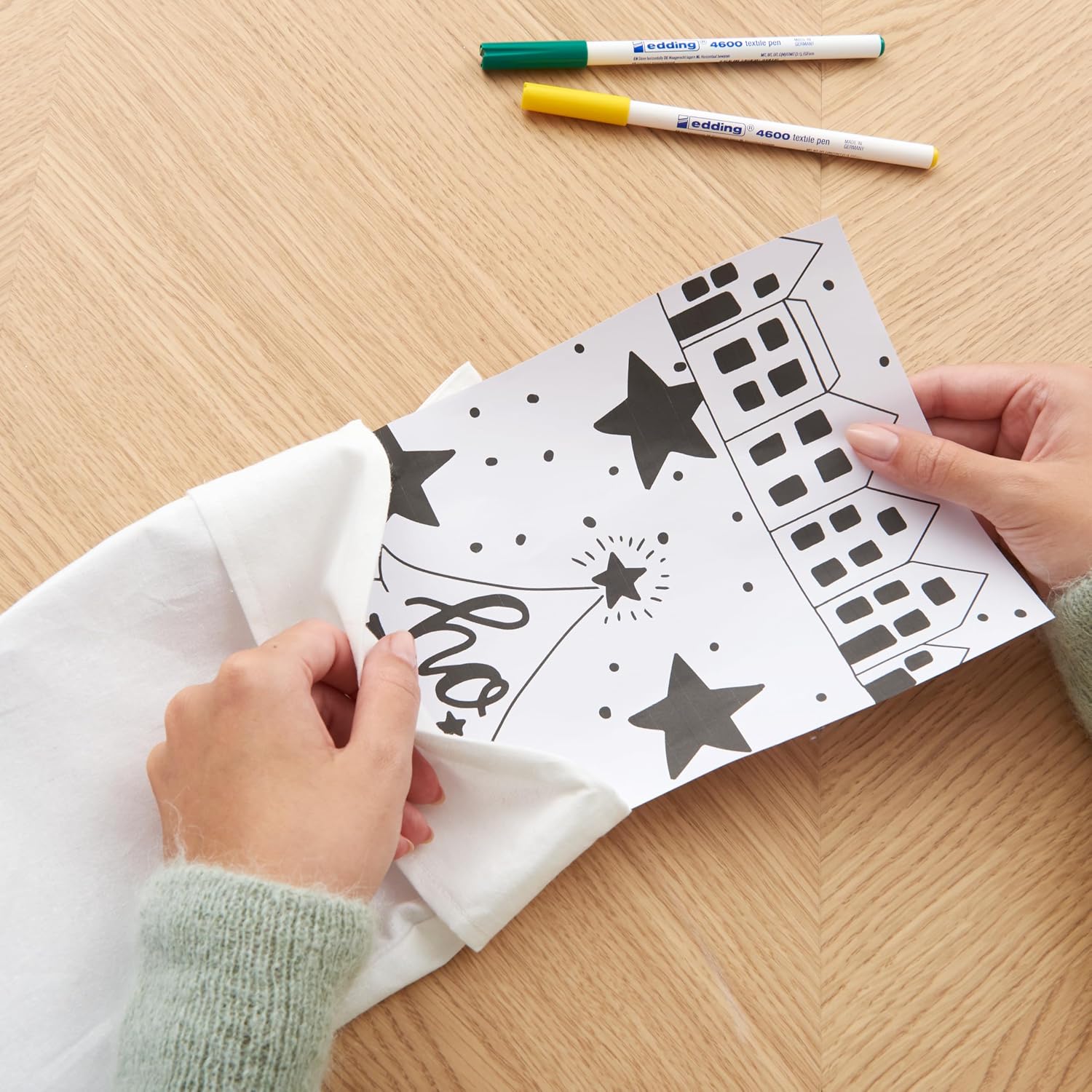 EDDING e-4600 — Kit Noël feutres textiles avec botte coton – Image 3