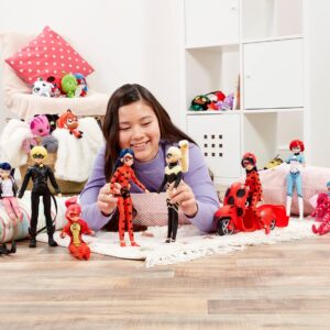 Alternative view of BANDAI Miraculous Ladybug — Mini-poupée Queen Bee 12 cm