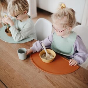 Alternative view of MUSHIE — Set de Table en Silicone Antidérapant Cambridge Blue