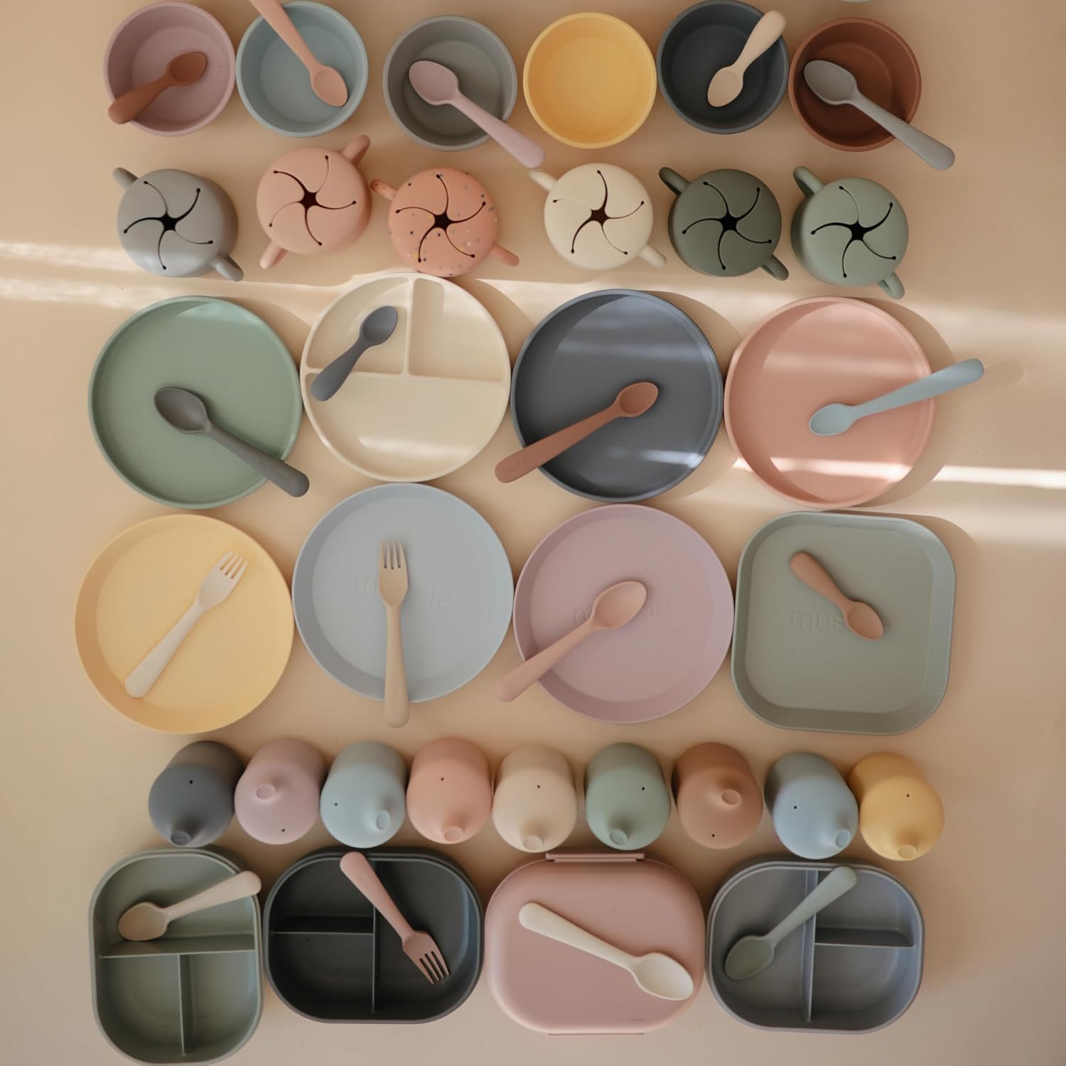 MUSHIE — Assiette pour Enfants réutilisable sans BPA Sage – Image 6