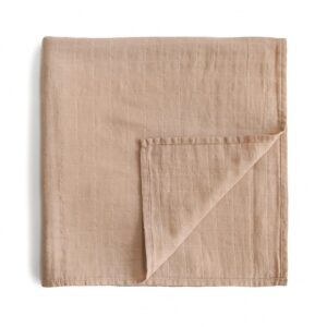 mushie Couverture D'emmaillotage en Mousseline pour Bébé | Naissance 0-3 Mois | Coton Organique | Gigoteuse pour Bébé | Prélavée | Couverture de Réception | Fabriquée au Danemark | Pale Taupe