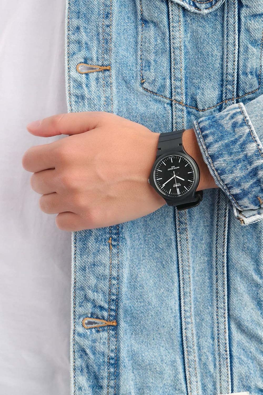 CASIO MW-240-1EVEF — Montre Mixte Étanche 5 bars – Image 5