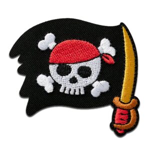 MONO QUICK — Écusson thermocollant drapeau pirate 5,1 x 5,5 cm