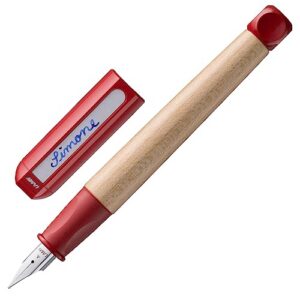 Lamy abc red - Stylo-plume enfant pour débutants en écriture avec grip ergonomique et plume acier polie pour gauchers (LH) en taille M - bois d'érable robuste - avec cartouche d'encre bleue T 10