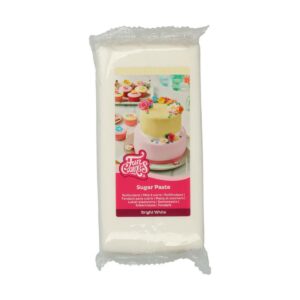 FunCakes Pâte à Sucre Bright White: facile à utiliser, lisse, flexible, douce et pliable, parfaite pour la décoration de gâteaux, halal, casher et sans gluten. 1 kg