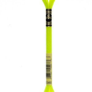 DMC 317W-E980 Fil à broder en polyester avec effets de lumière, 8 m, jaune fluo