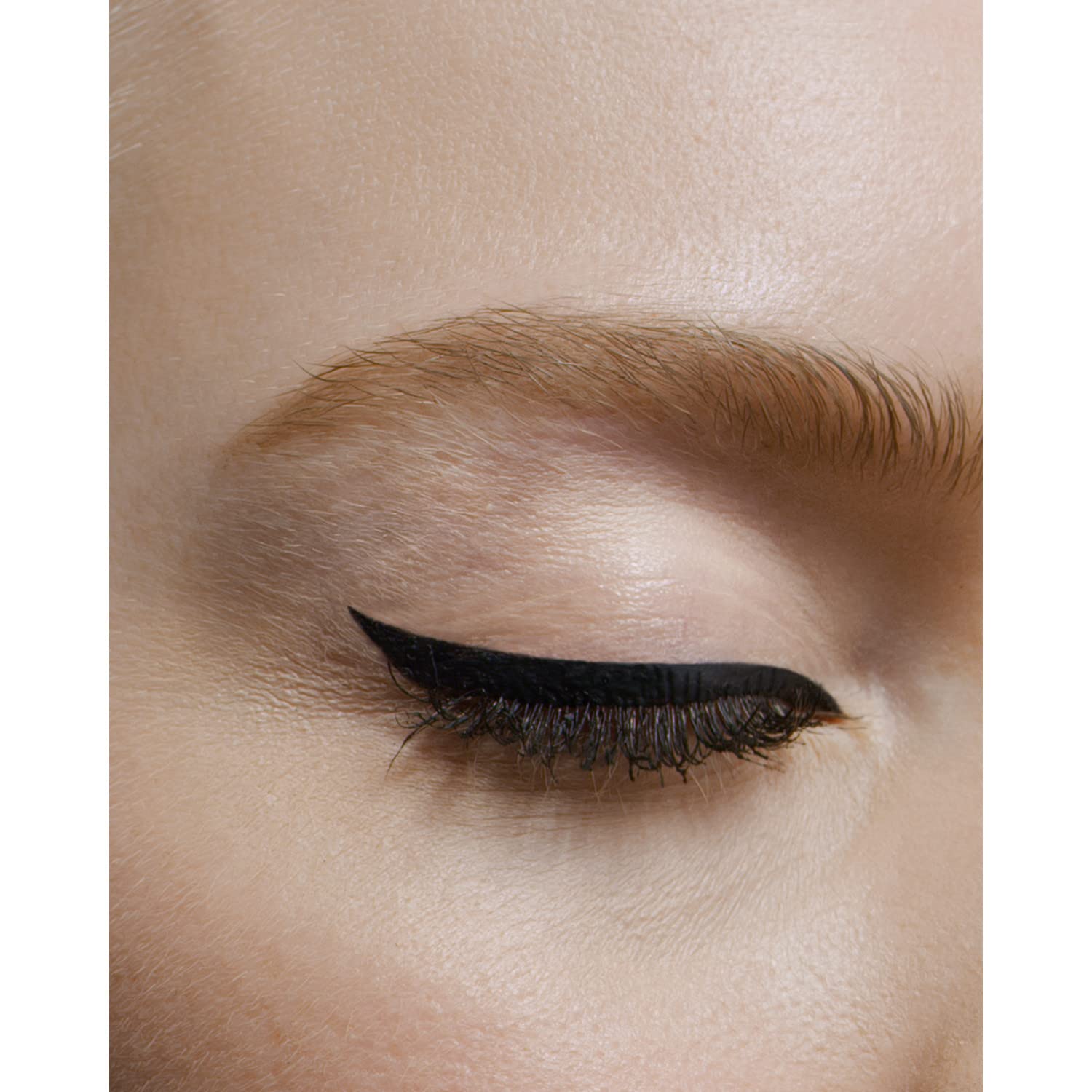 L'ORÉAL PARIS Matte Signature — Eyeliner pinceau noir intense 3 ml – Image 3
