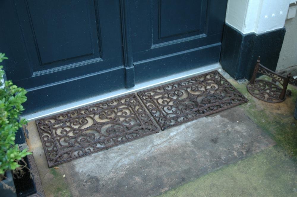 ESSCHERT Fallen Fruits — Petit Tapis de Porte en Fonte – Image 2