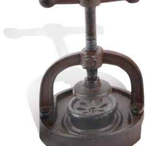 ESSCHERT DESIGN — Casse-noisette en Fonte 13,8 x 13,7 x 16,6 cm