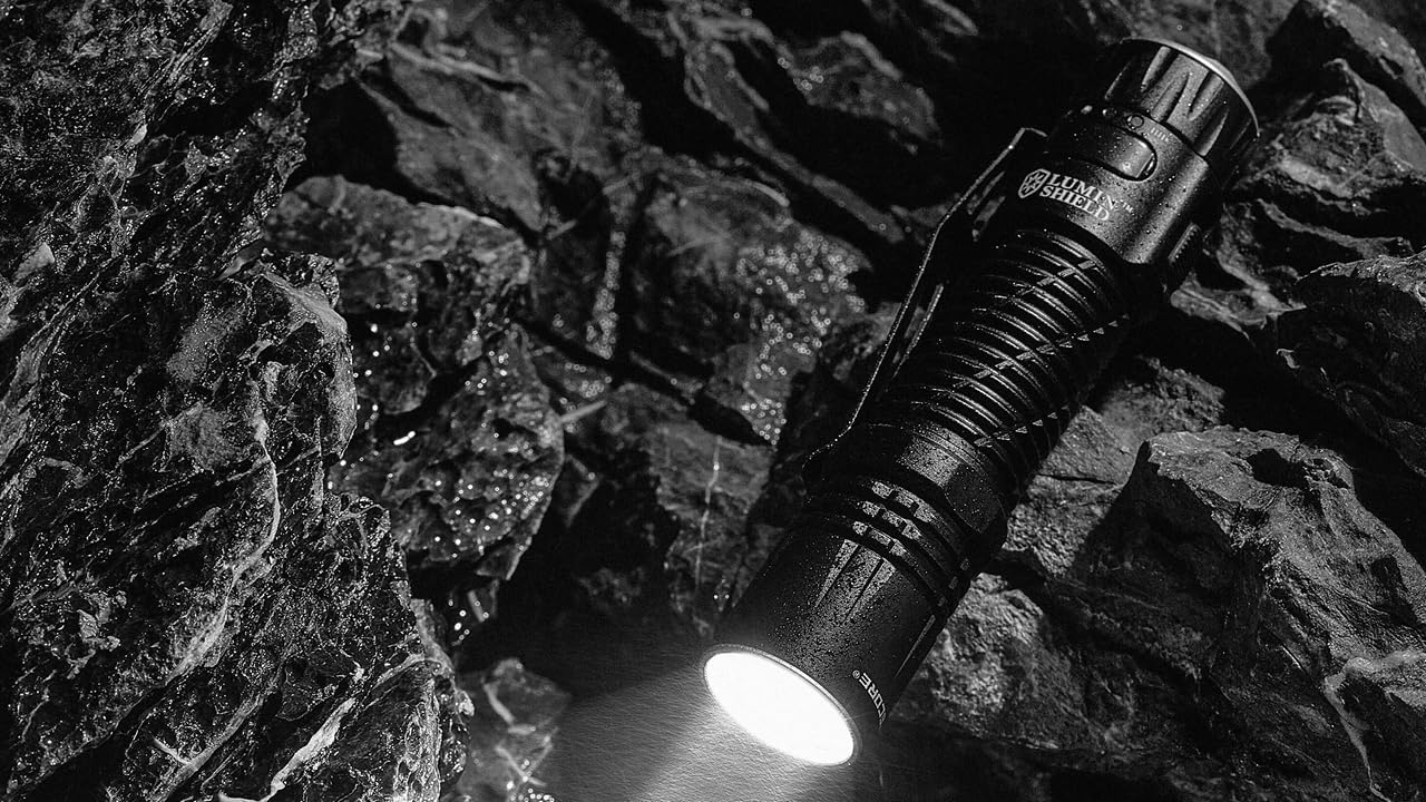 NITECORE EDC33 — Lampe torche 4000 lumens USB-C Noir – Image 11