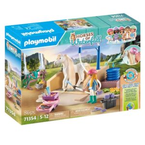 Alternative view of PLAYMOBIL Horses of Waterfall — Isabella & Lionne avec aire de lavage