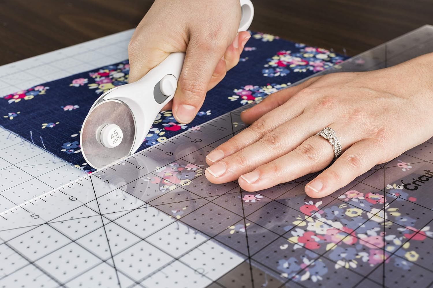 CRICUT — Cutter rotatif 45 mm – Image 2