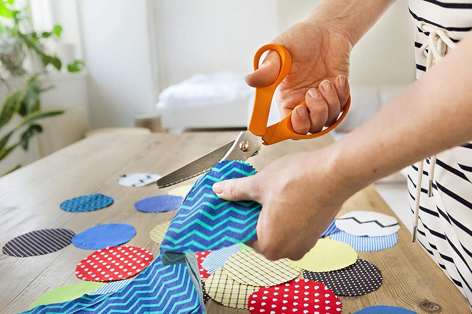 FISKARS Classic — Ciseaux cranteurs 23 cm pour droitiers – Image 11