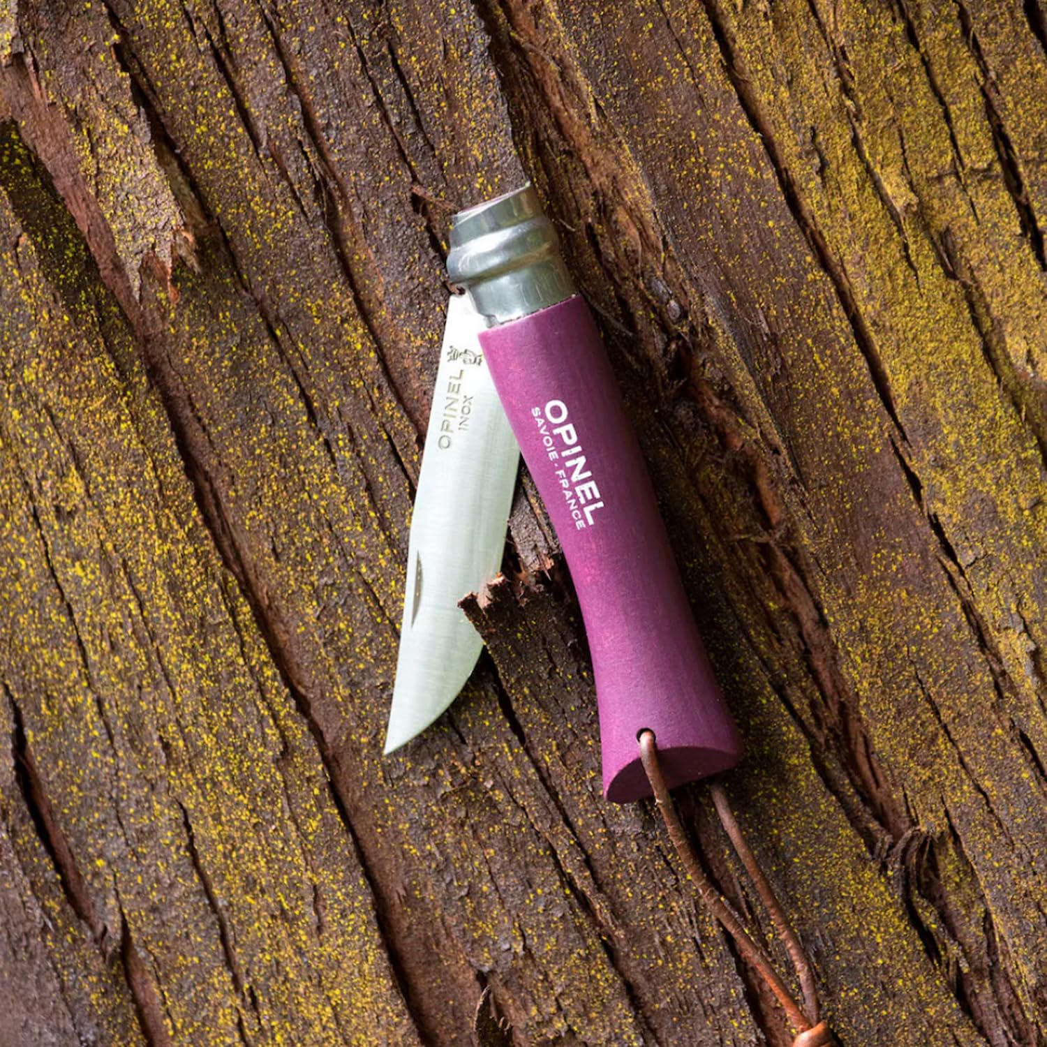 OPINEL N°06 — Couteau framboise avec lien cuir – Image 17