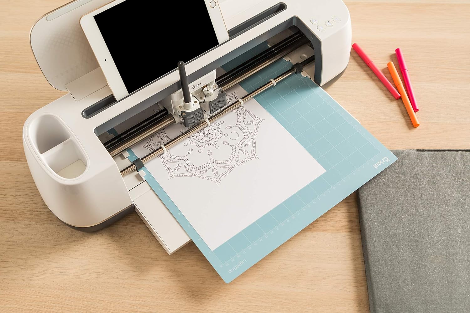CRICUT Infusible Ink — Boîte de 5 Feutres 1,0 – Image 4