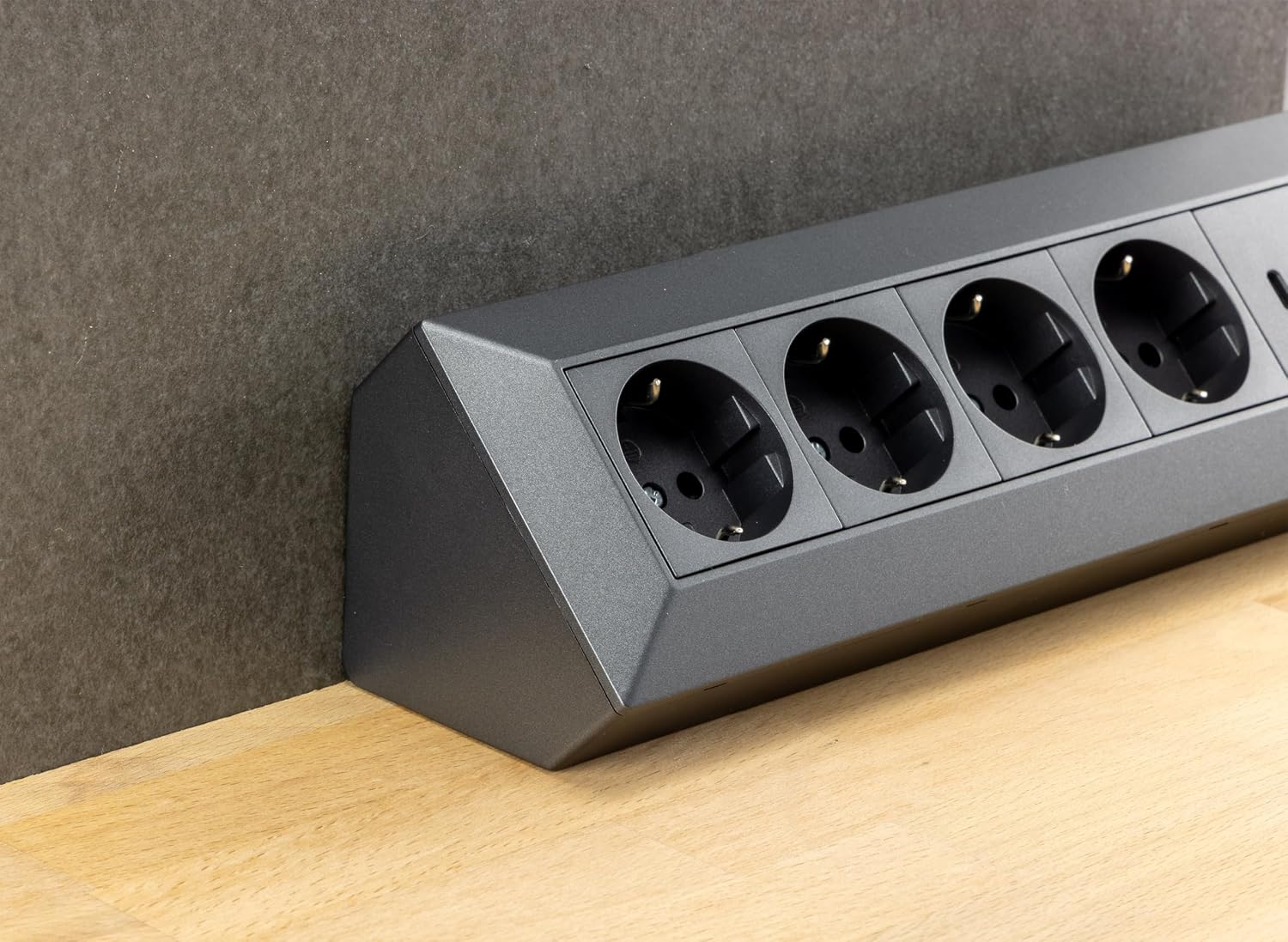 CHILITEC — Bloc multiprise d'angle 4 prises USB-A/USB-C PD – Image 4